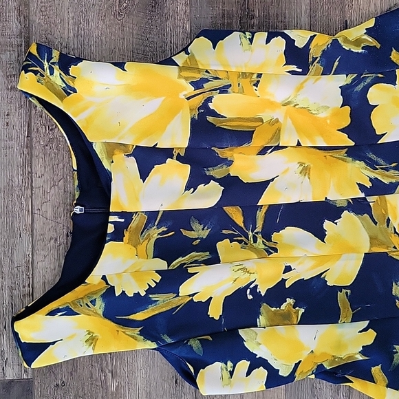 Karin Stevens Summer Dress - Picture 3 of 7